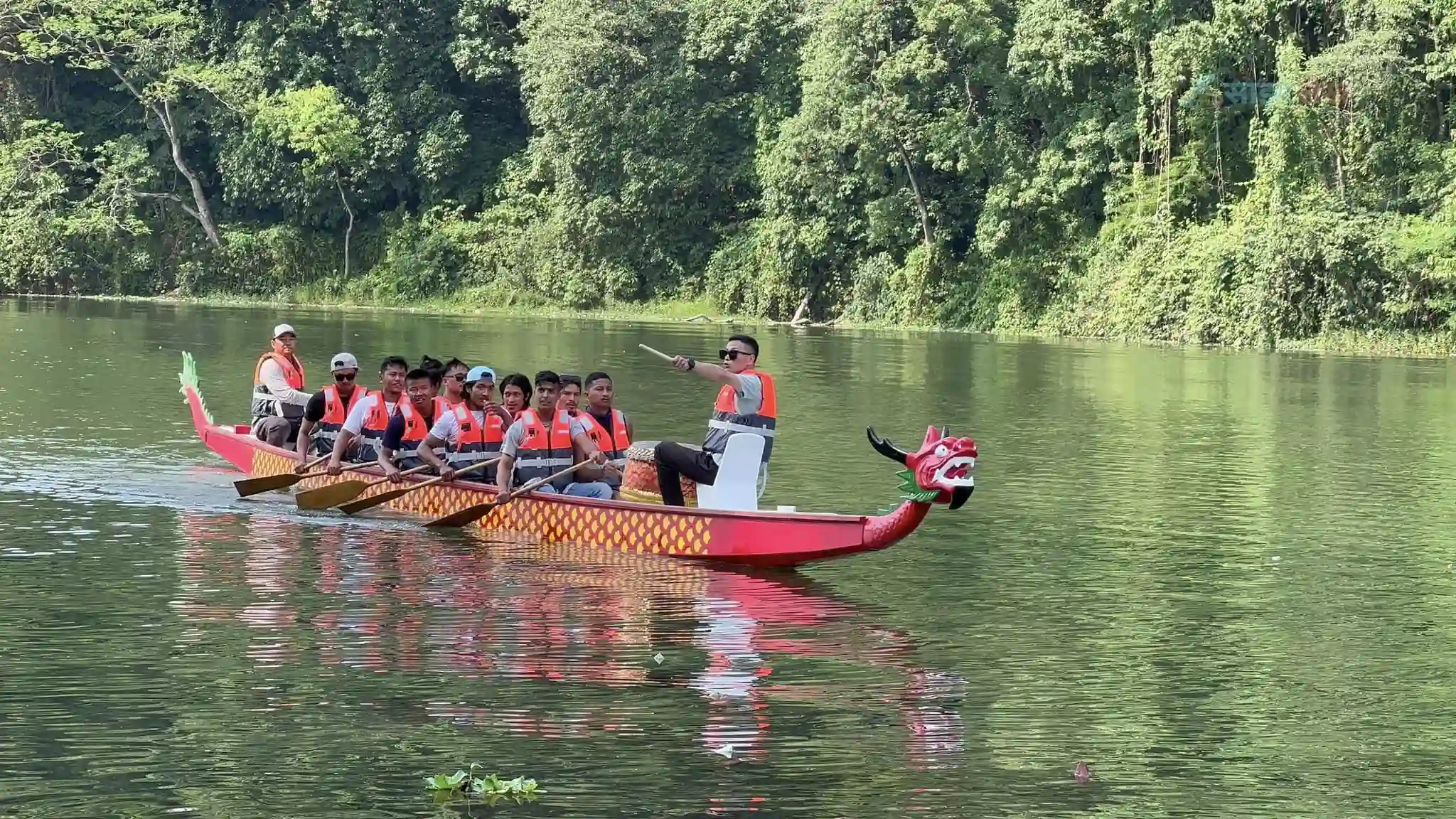 पोखरामा ‘ड्रागन बोट रेस फेस्टिभल’को तयारी, चीनबाट ल्याइयो ८ वटा विशेष डुंगा